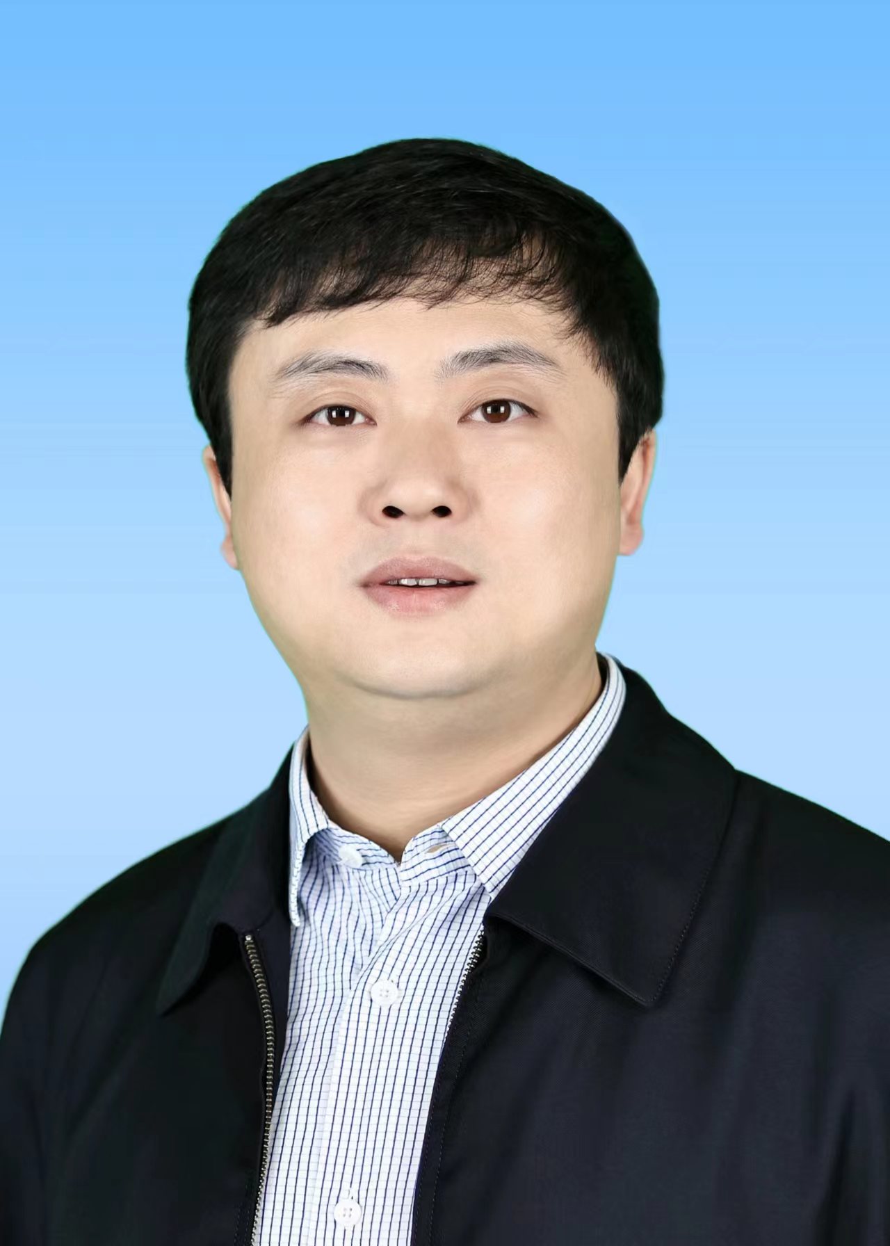 党组成员、副局长：李竞生